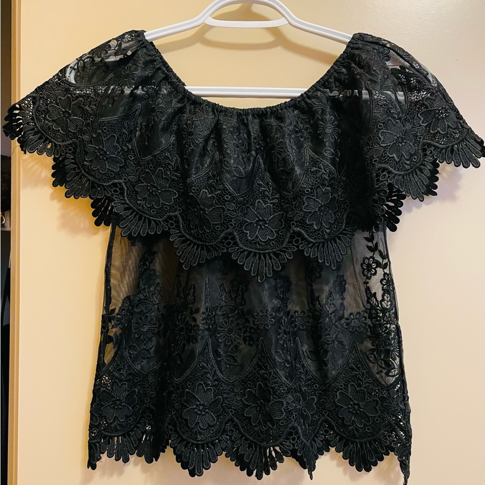 Glibert off the shoulder
